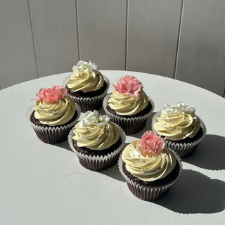 floral cupcakes