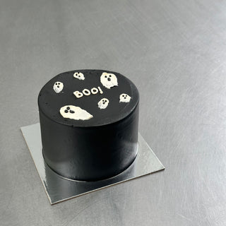 ghosty mini cake